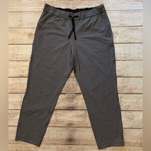 Lululemon On the Fly Pant 7/8 Length Grey 12